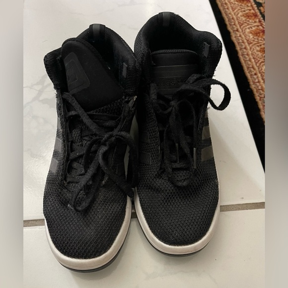 Adidas size 6 in good condition - Picture 1 of 3